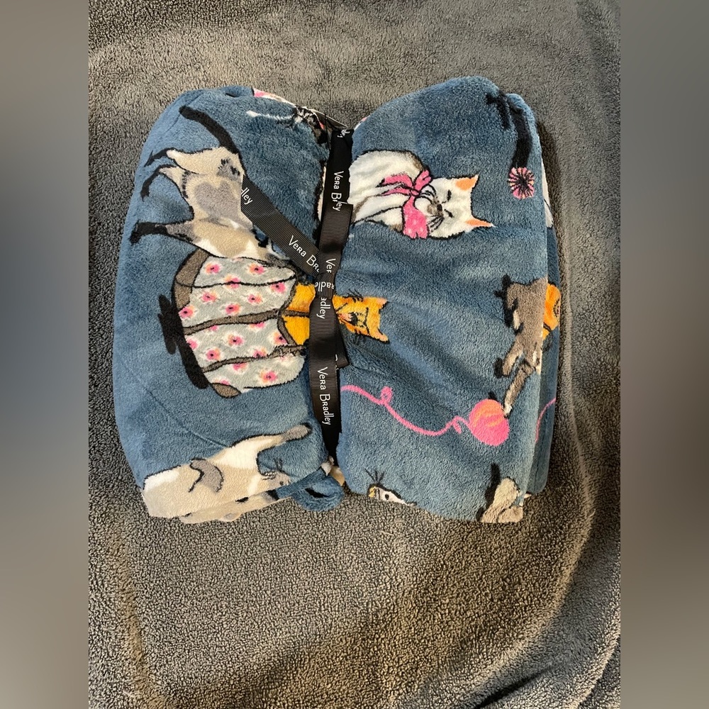 Vera Bradley Cat’s Meow Blanket Throw Blue Fleece Kittens Cats NWT
